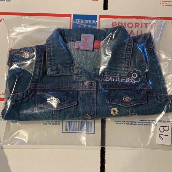 Sketchers Denim Jean Vest 2T Appliqué and Embroidered - Picture 8 of 8